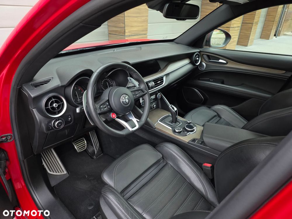 Alfa Romeo Stelvio 2.0 Turbo 16V AT8-Q4 First Edition - 20