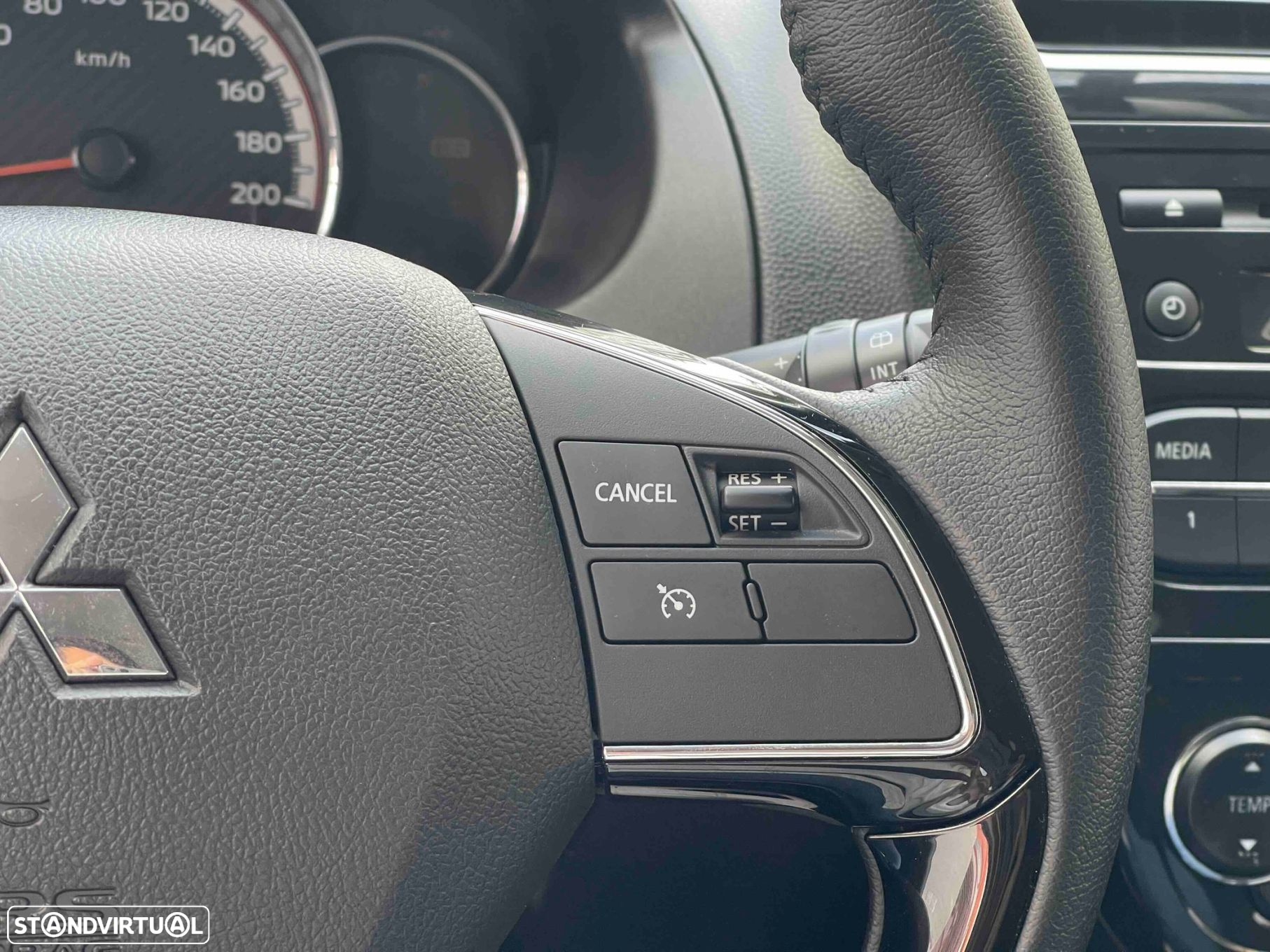 Mitsubishi Space Star 1.2 Intense Connect Edition - 39