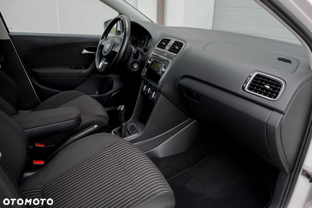 Volkswagen Polo 1.4 Highline - 25