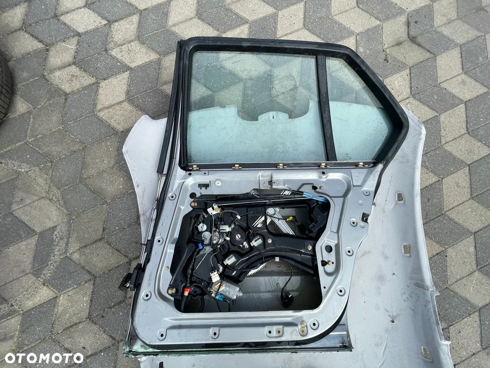 Bmw E32 Drzwi prawe tył - 4