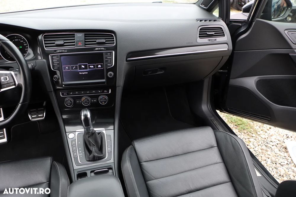 Volkswagen Golf 2.0 TDI DSG GTD - 19