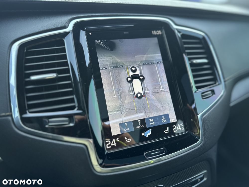Volvo XC 90 T8 AWD Plug-In Hybrid R-Design 7os - 33