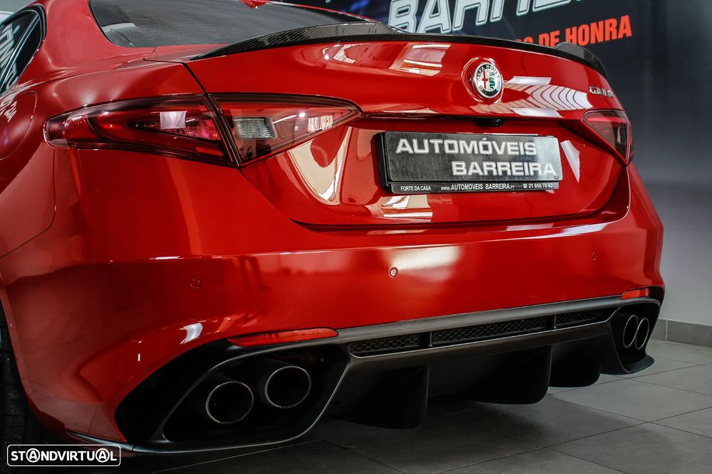 Alfa Romeo Giulia 2.9 Bi-Turbo Quadrifoglio AT8 - 30
