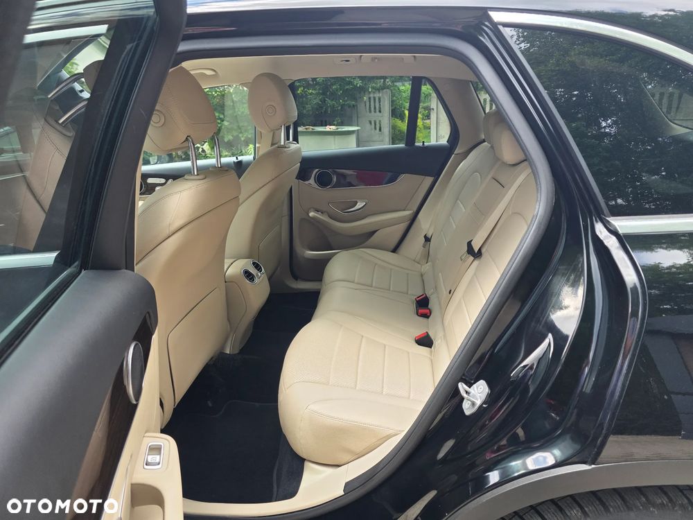 Mercedes-Benz GLC 300 4Matic 9G-TRONIC Exclusive - 13