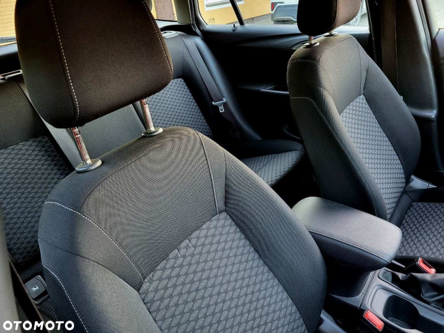 Opel Astra - 26
