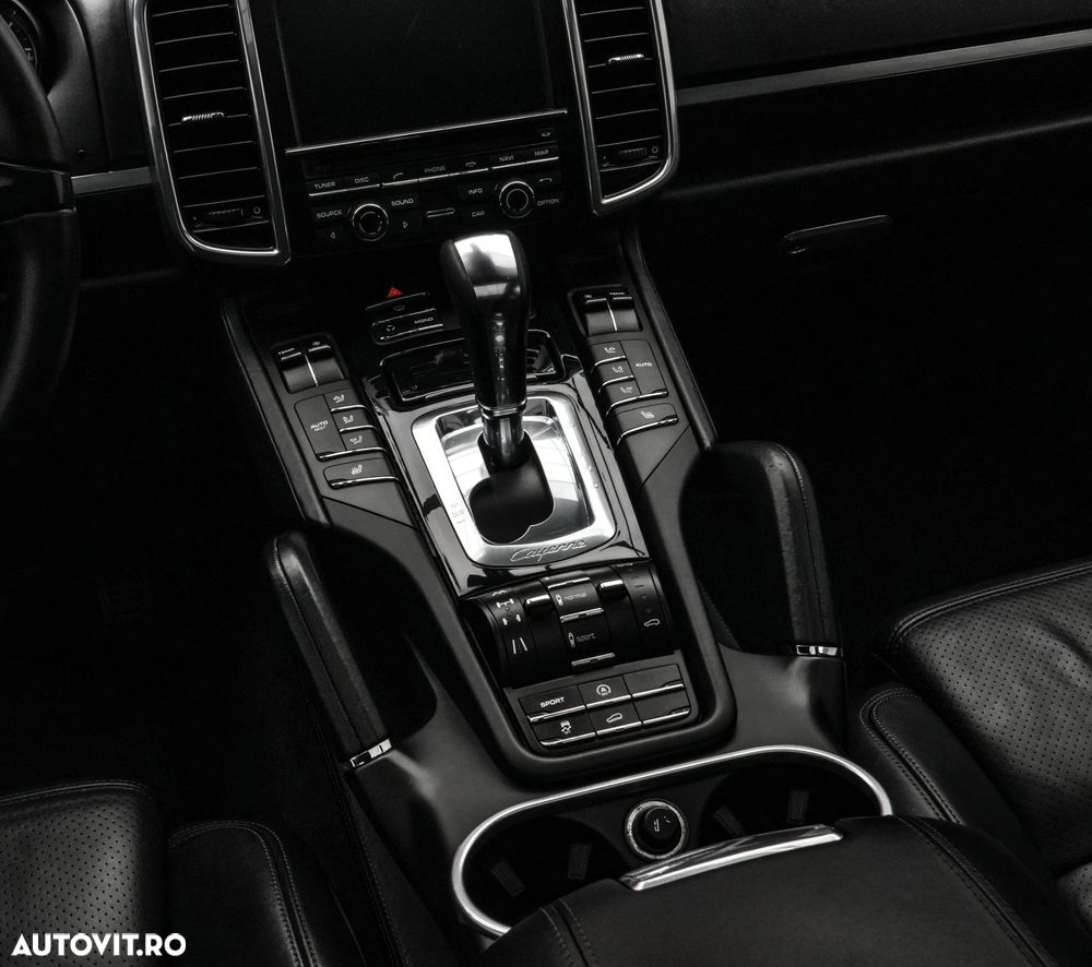 Porsche Cayenne 3.0 L V6 - 19