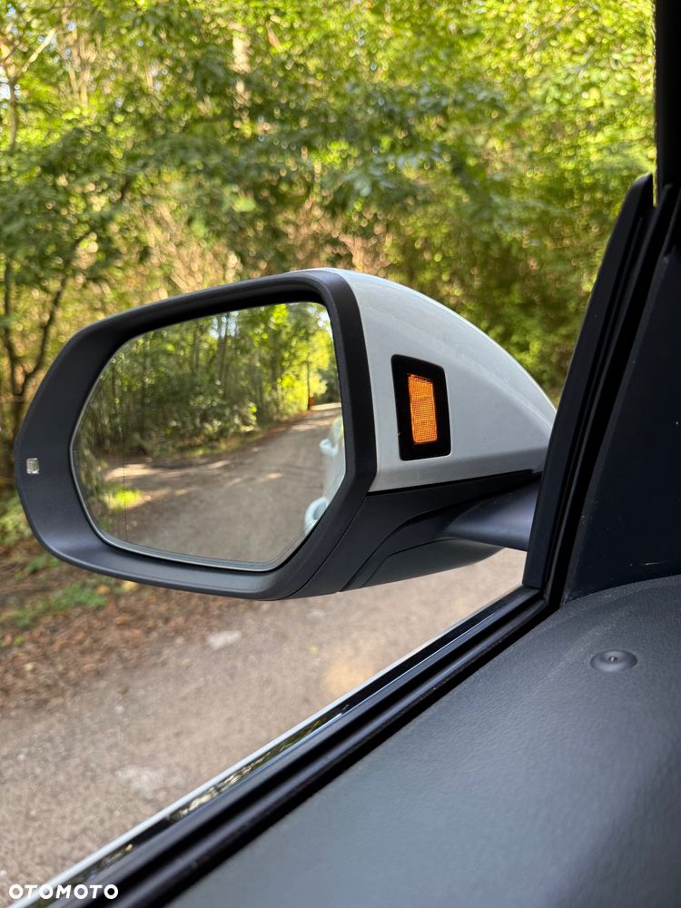 Audi Q8 ver-50-tdi-mhev-quattro-tiptronic - 25