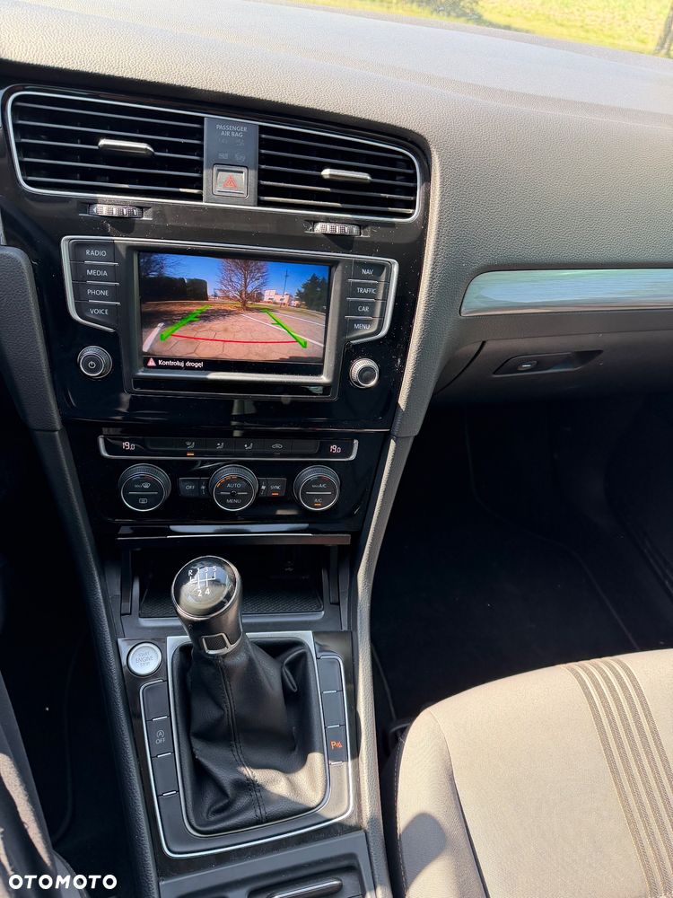 Volkswagen Golf 1.6 TDI BlueMotion Technology Allstar - 17