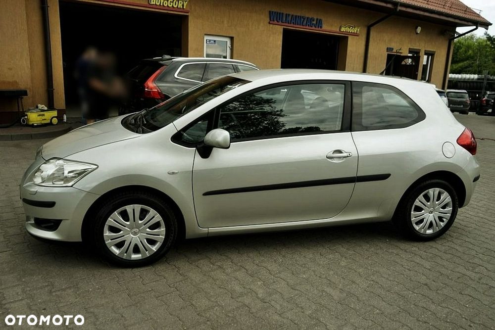 Toyota Auris - 8