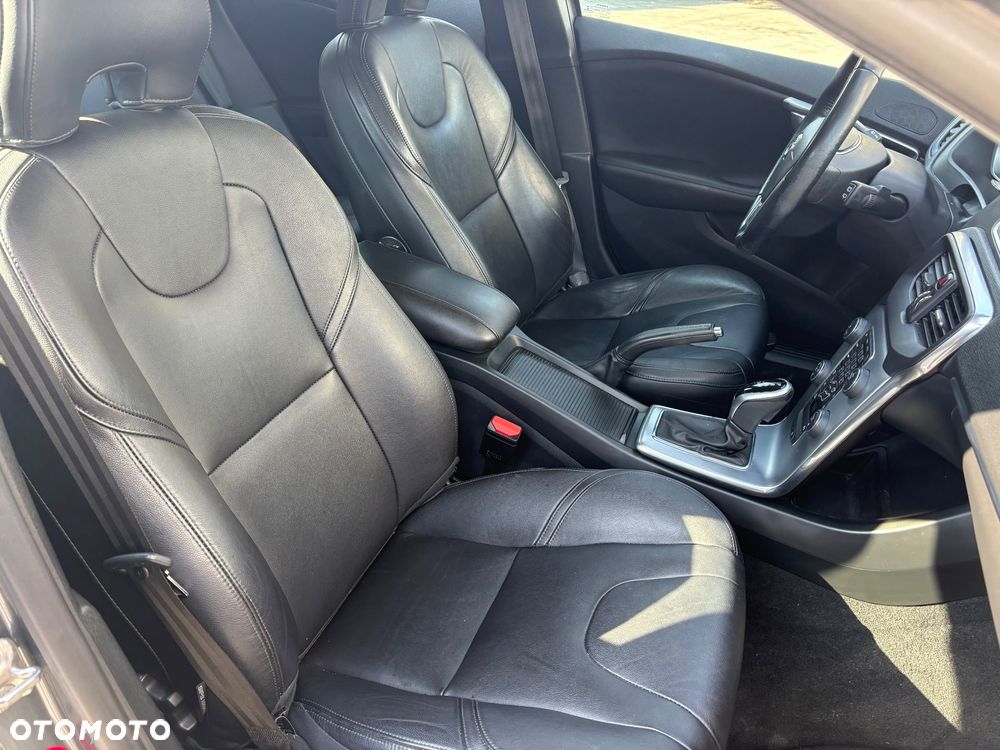 Volvo V40 D2 Geartronic Inscription - 18