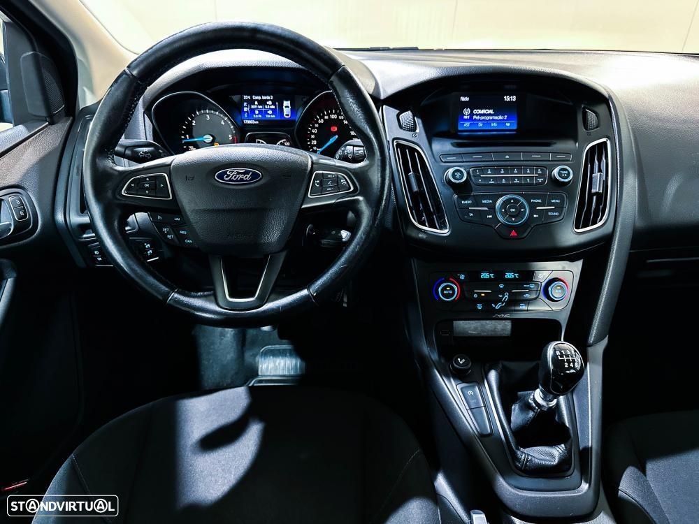Ford Focus 1.6 TDCi Titanium — fotografia 18