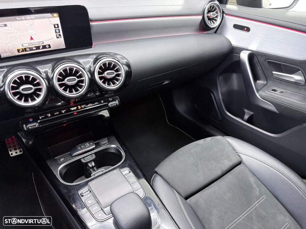 Mercedes-Benz A 250 Limousine e 8G-DCT AMG Line Advanced - 23