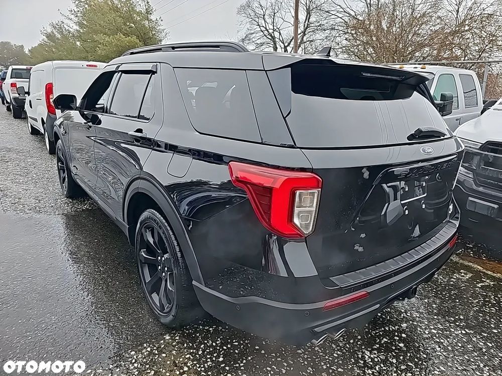Ford Explorer - 3