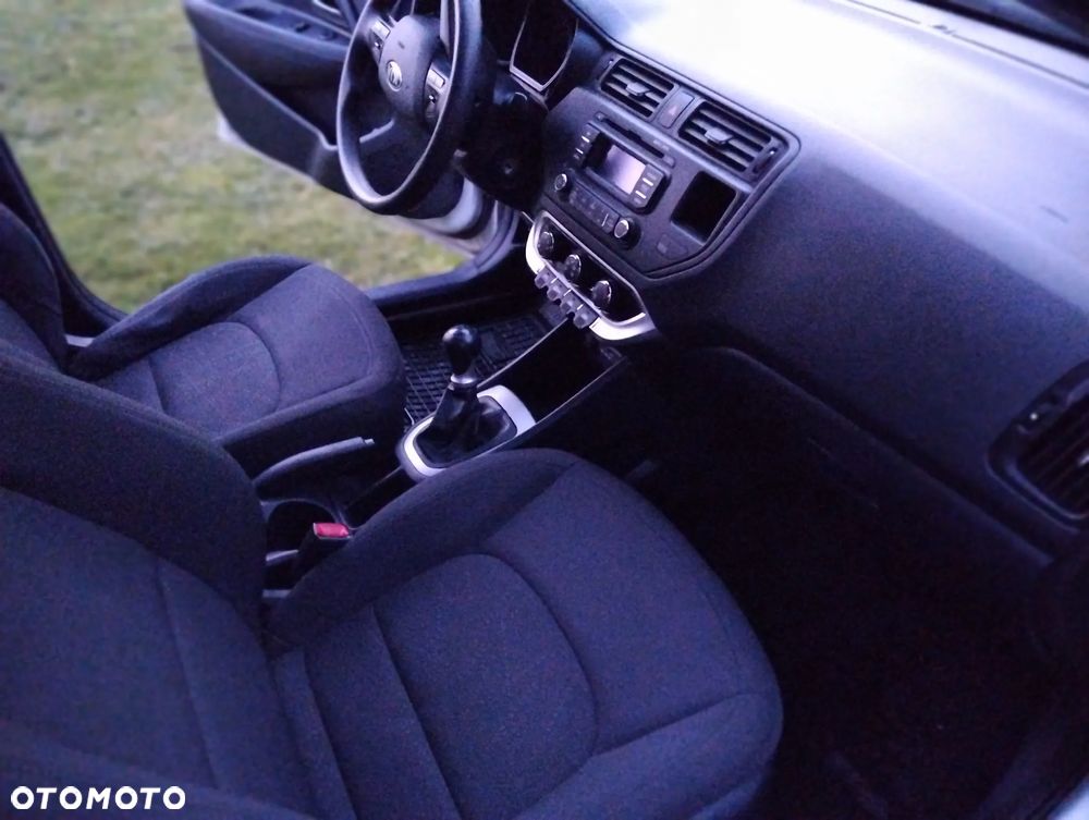 Kia Rio 1.2 Attract - 1