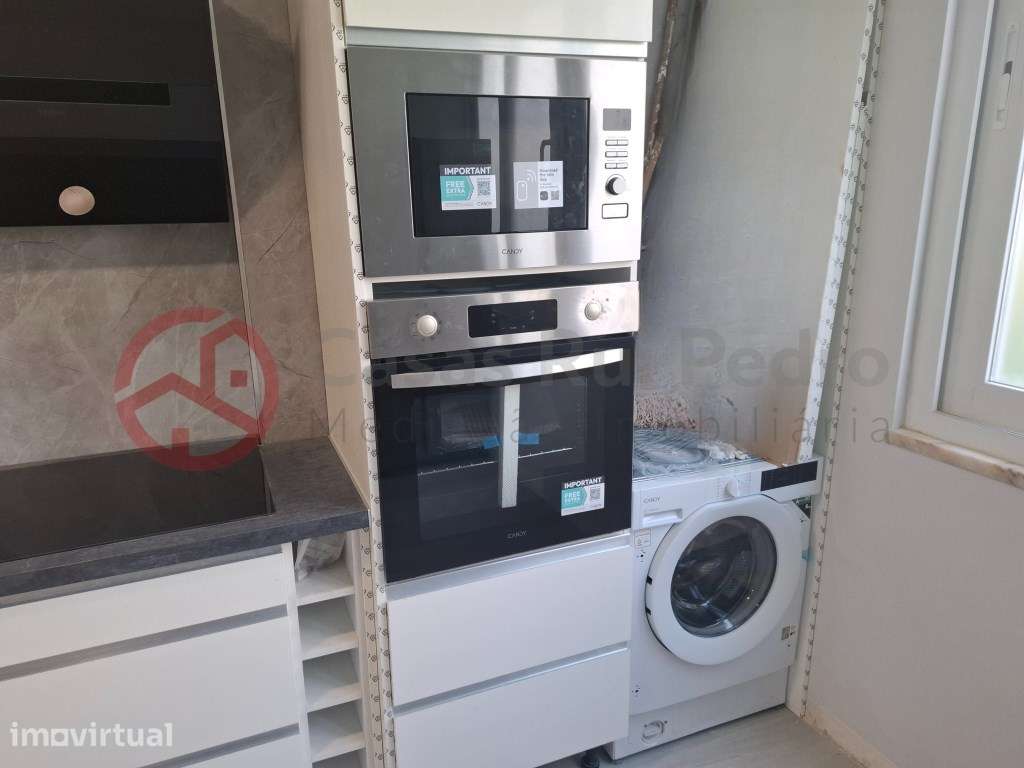 Apartamento T2 totalmente remodelado em Benfica - Grande imagem: 5/30