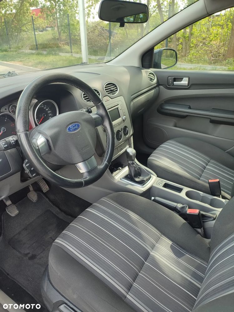 Ford Focus - 8