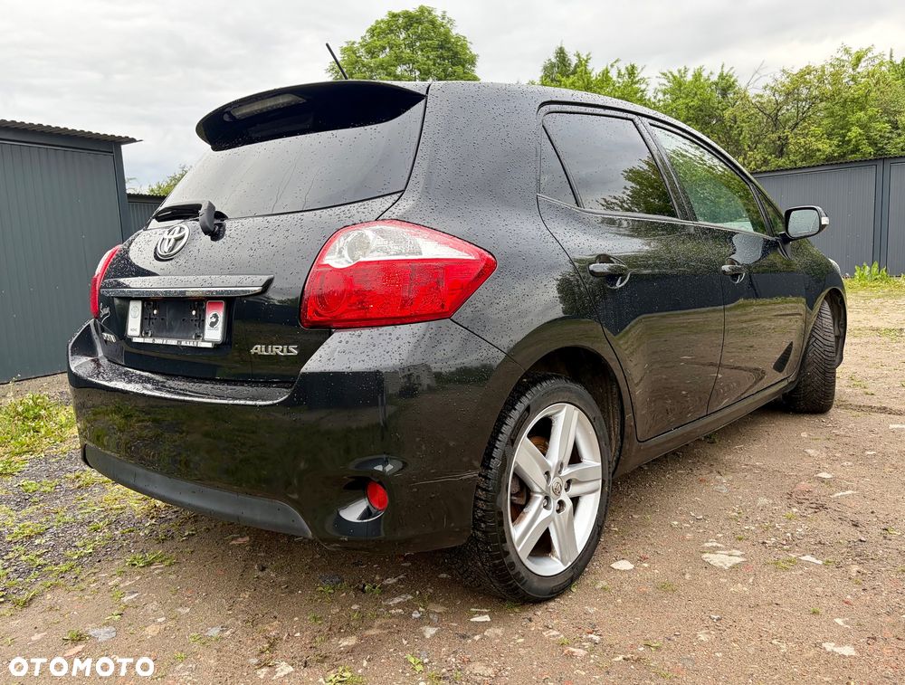 Toyota Auris 1.4 D-4D - 4