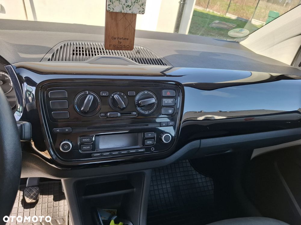 Volkswagen up! 1.0 Take - 7