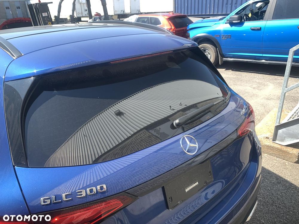 Mercedes-Benz GLC 300 mHEV 4-Matic AMG Line - 6