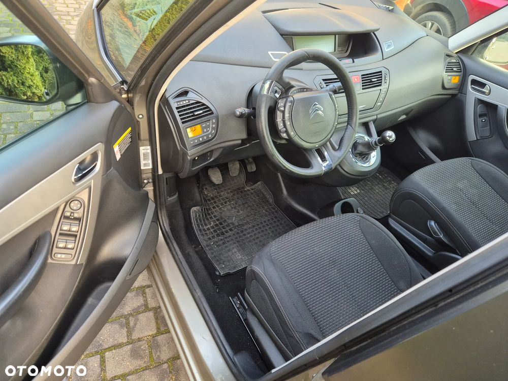 Citroën C4 Picasso - 12