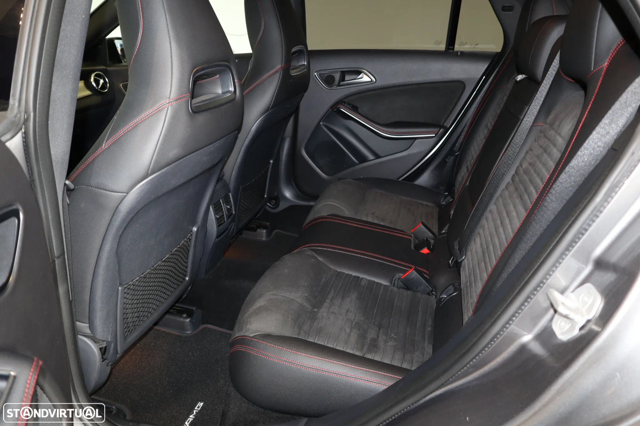Mercedes-Benz CLA 220 d Shooting Brake AMG Line Aut. - 11
