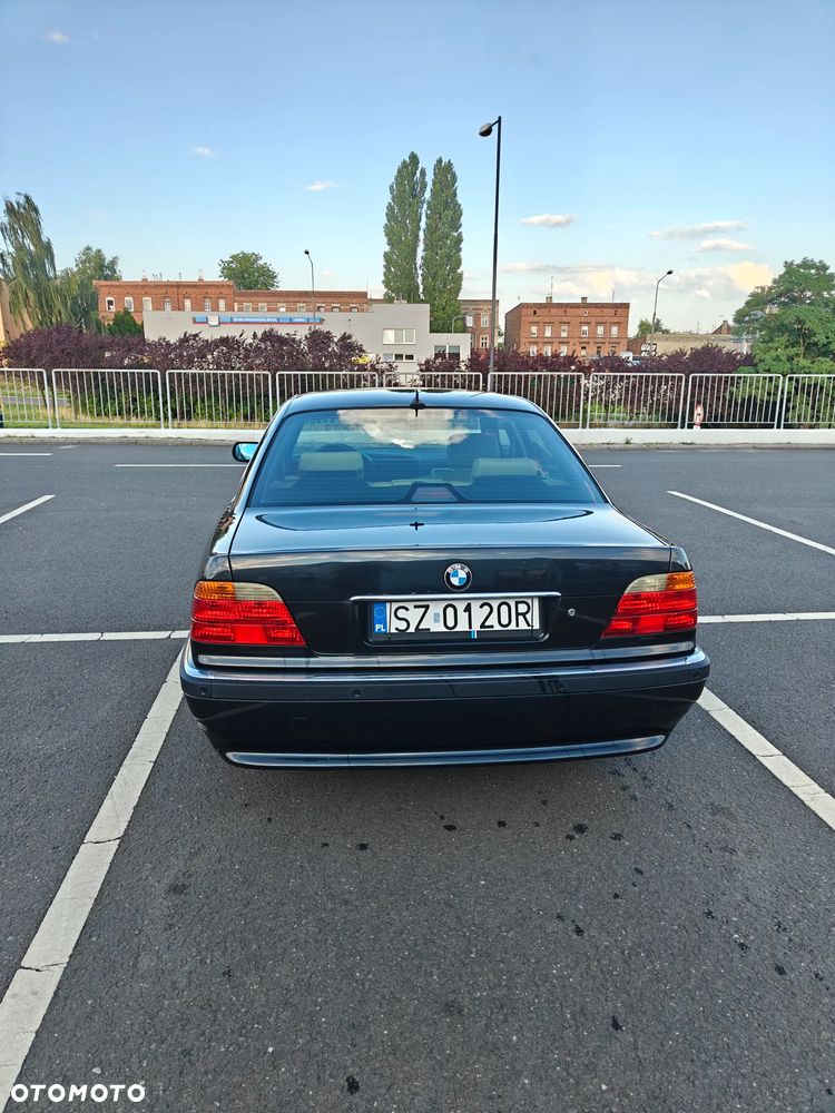 BMW Seria 7 - 5