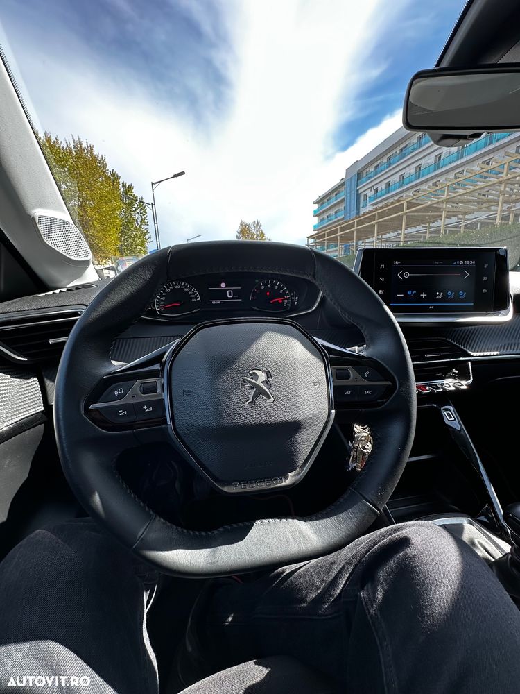 Peugeot 208 1.2 L PureTech STT Active Pack - 8