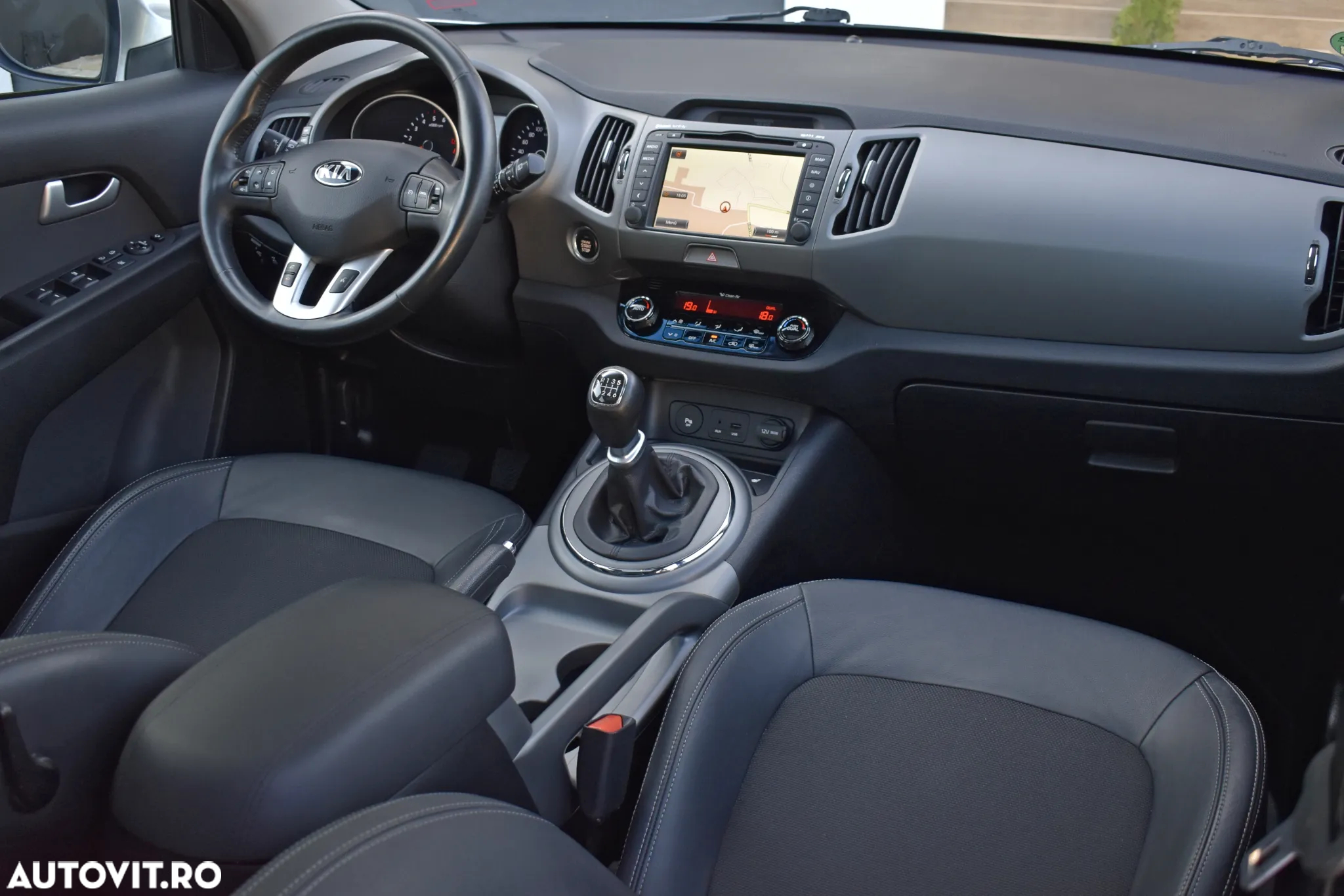 Kia Sportage 2.0 CRDI 4WD Dream-Team Edition - 7