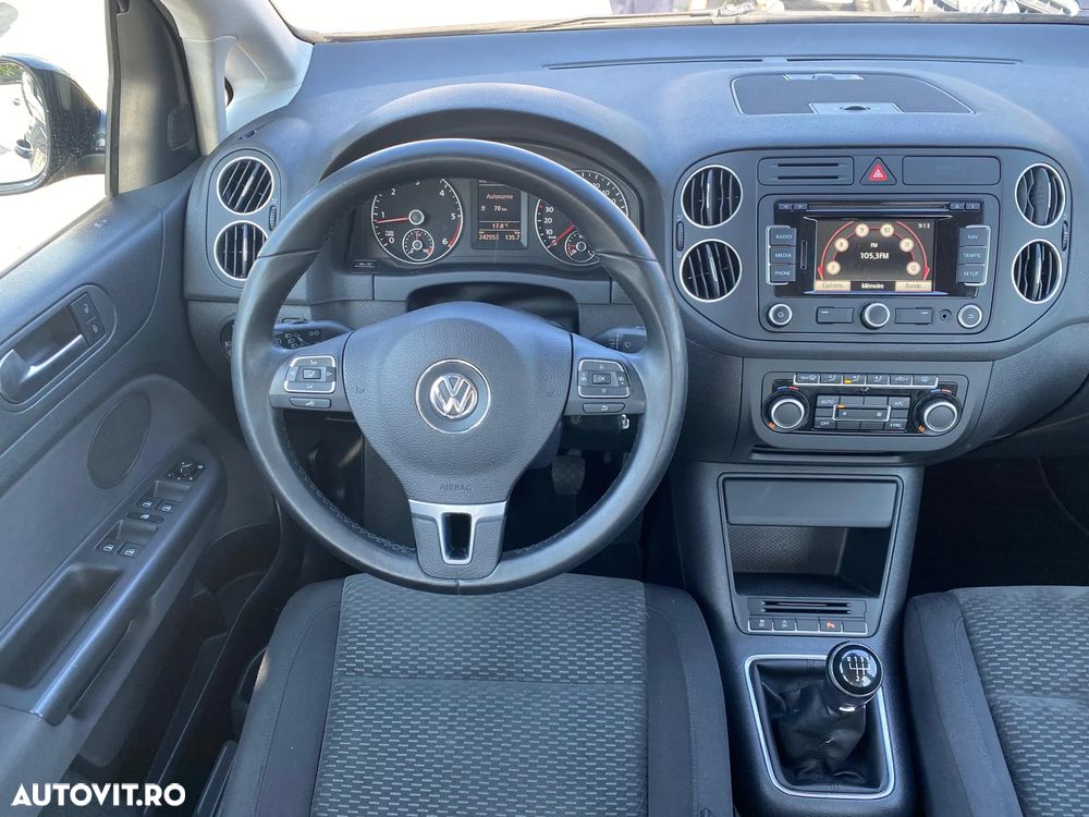 Volkswagen Golf Plus - 17
