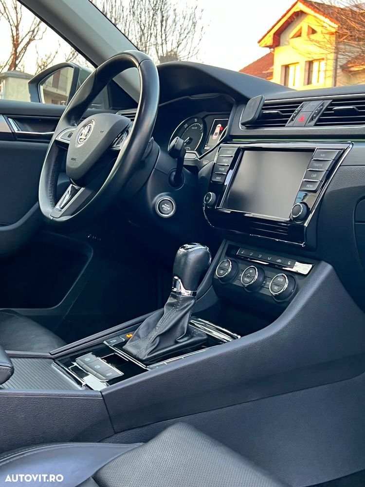 Skoda Superb 2.0 TDI DSG 4X4 Laurin & Klement - 22