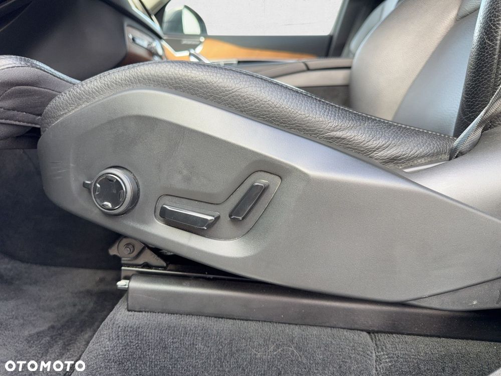 Volvo XC 90 - 13
