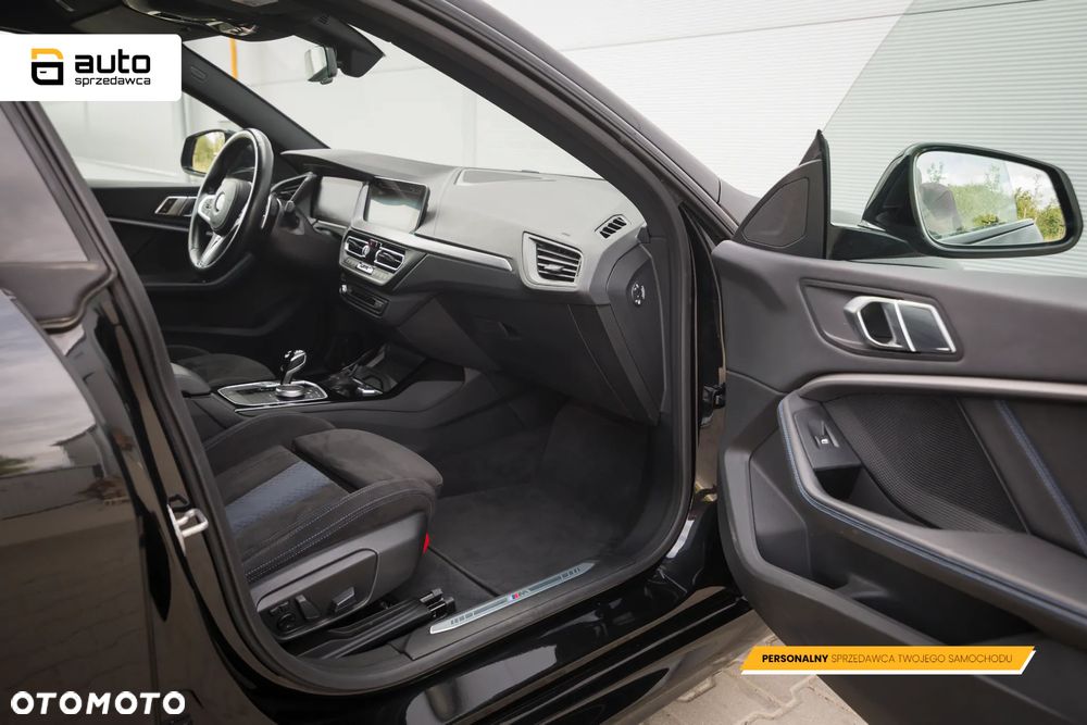 BMW Seria 2 218d M Sport - 25