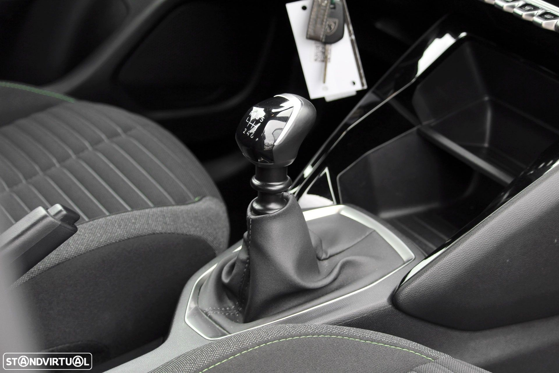 Peugeot 2008 1.2 PureTech Active - 8