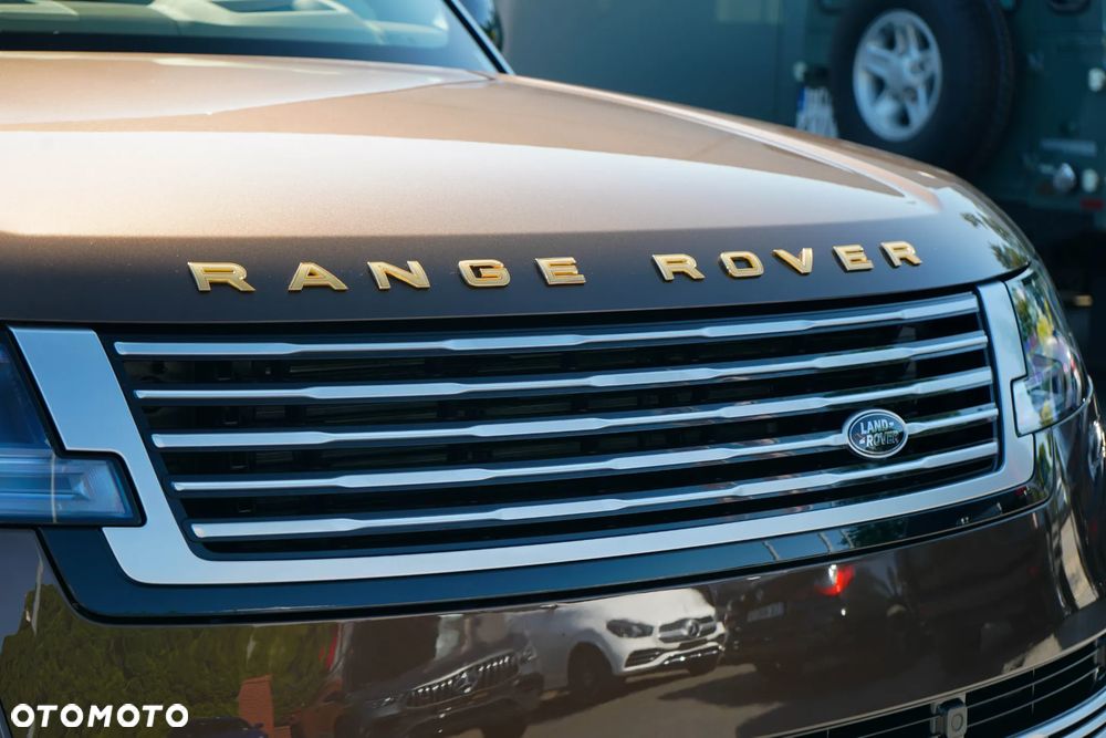 Land Rover Range Rover 4.4 V8 P615 mHEV SV - 7