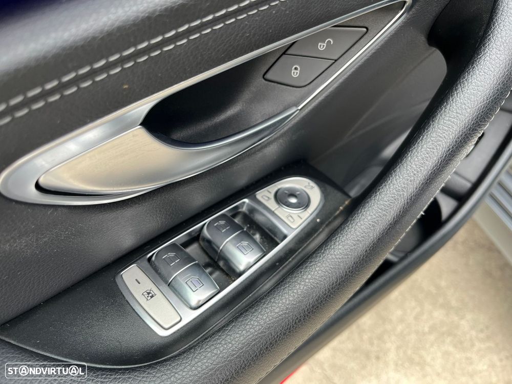 Mercedes-Benz E 300 de 9G-TRONIC AMG Line - 17