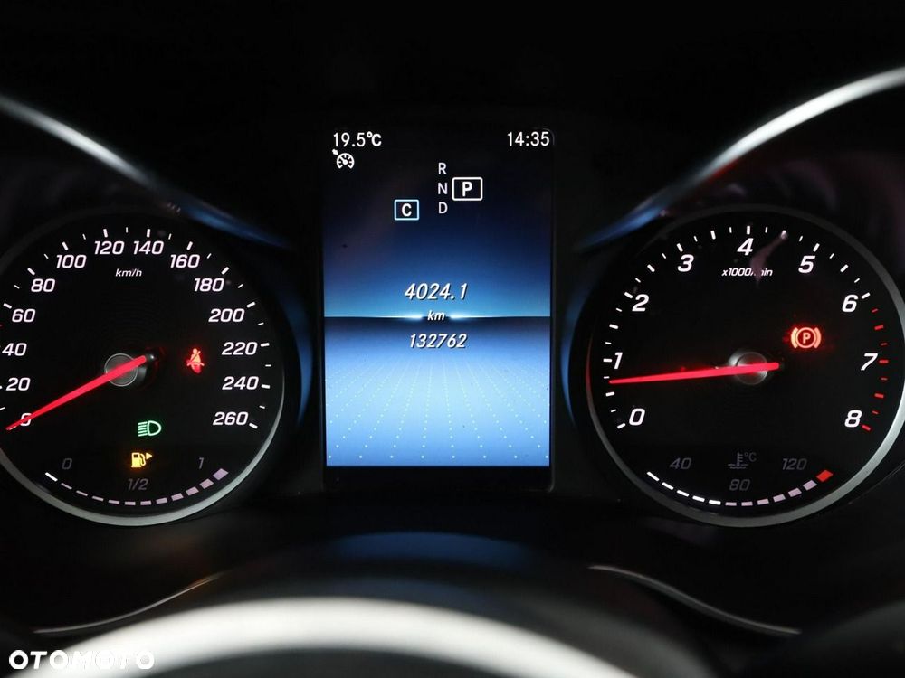 Mercedes-Benz Klasa C 300 9G-TRONIC Avantgarde - 23