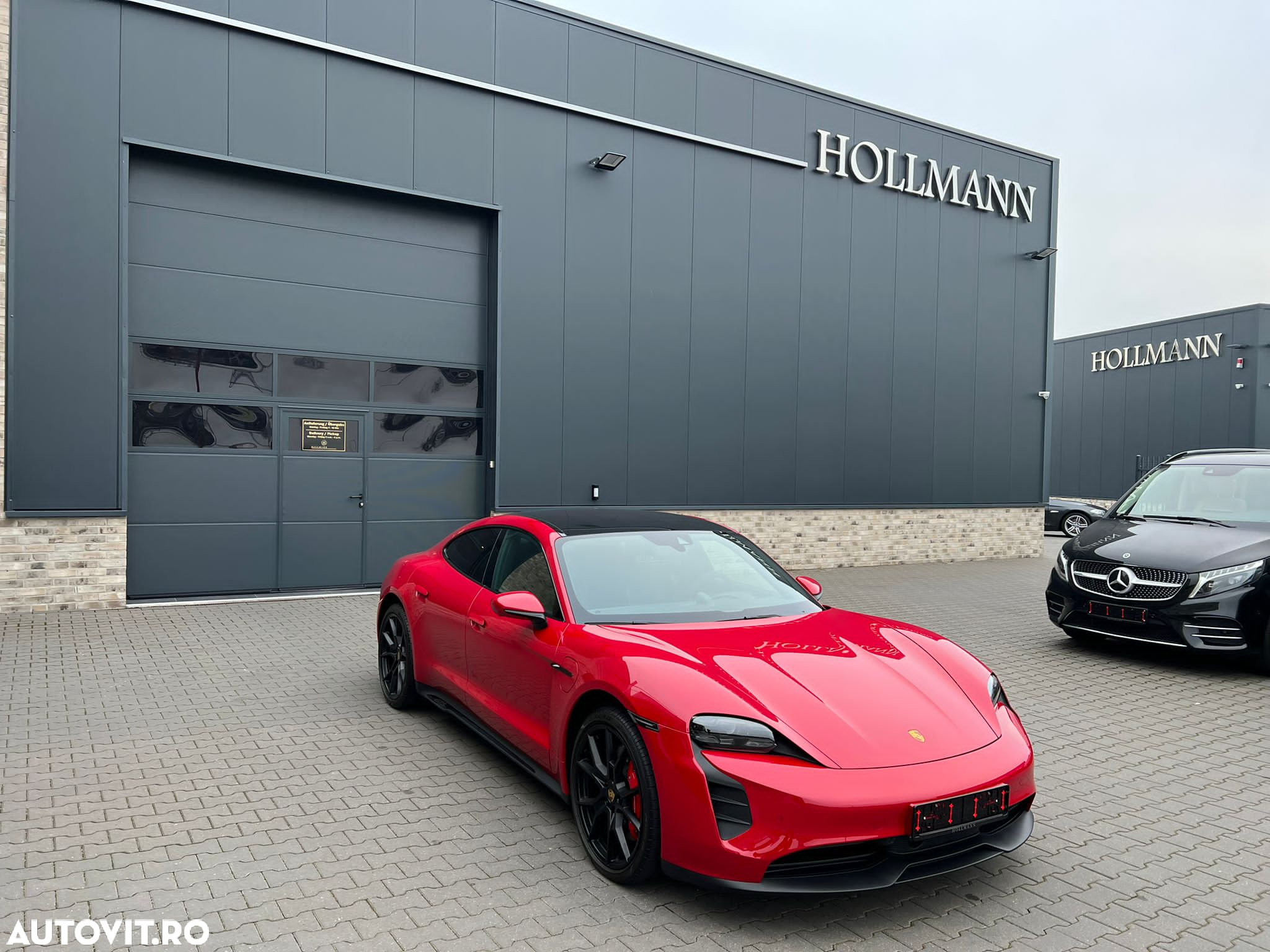 Porsche Taycan Turbo S - 14