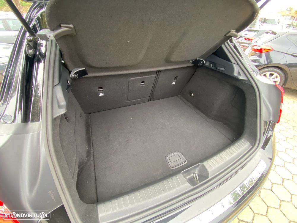 Mercedes-Benz GLA 220 d 4Matic 7G-DCT AMG Line - 15