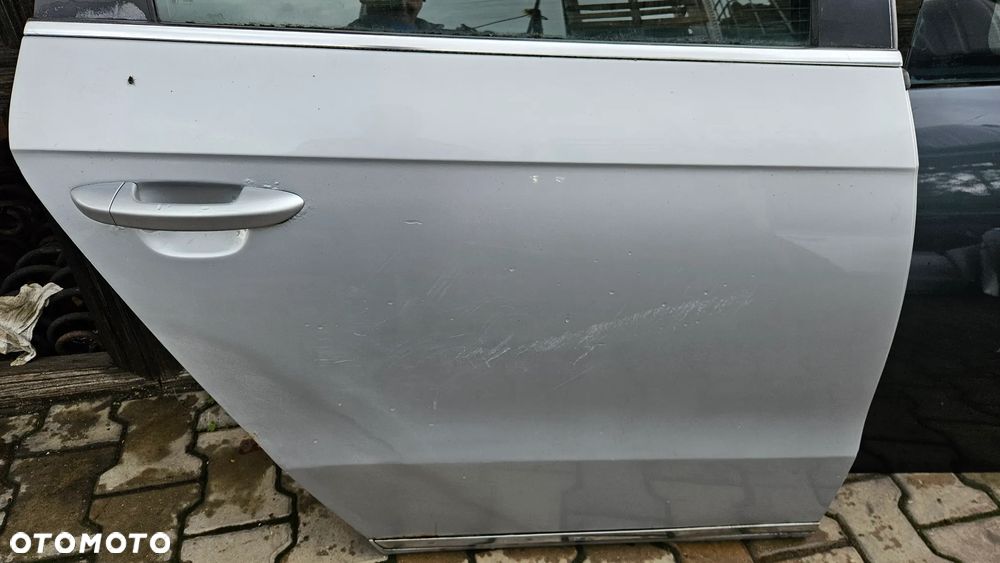 VW Passat B7 drzwi tył tylne  prawe kombi - 2