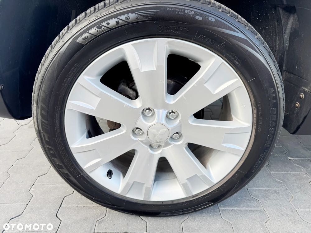 Dacia Duster 1.6 SCe Laureate S&S - 16