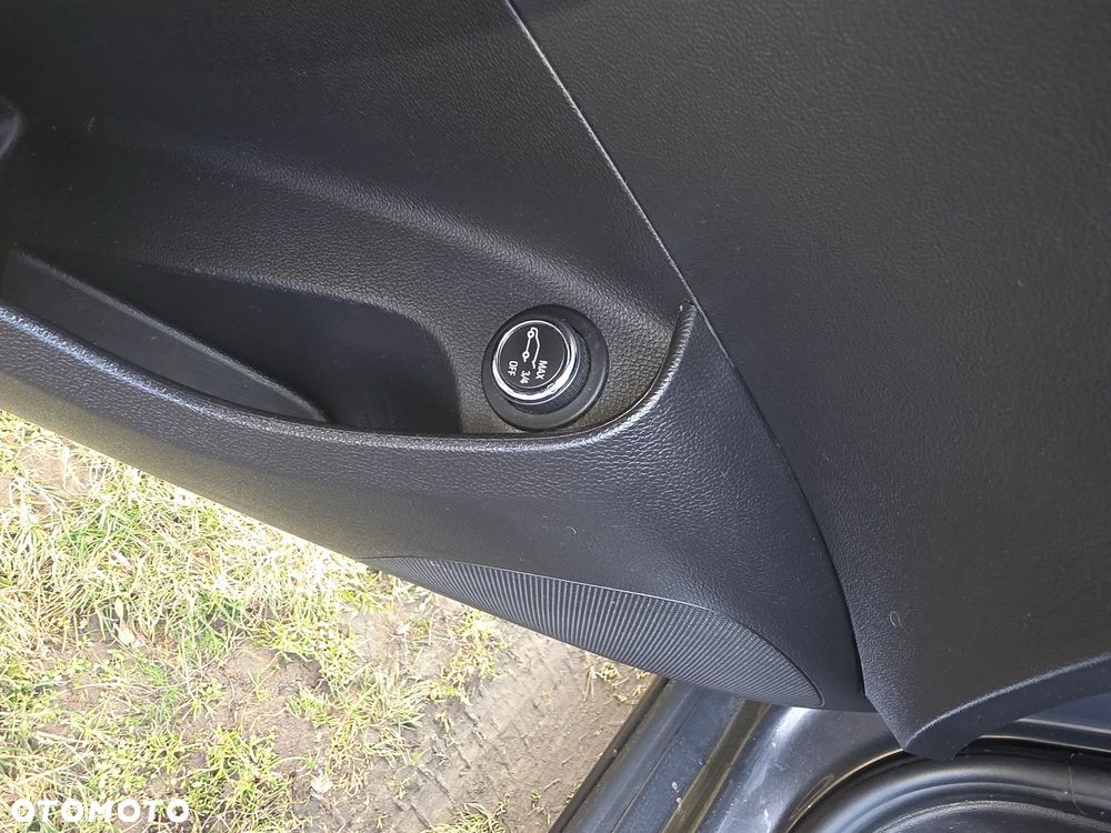 Opel Insignia - 12