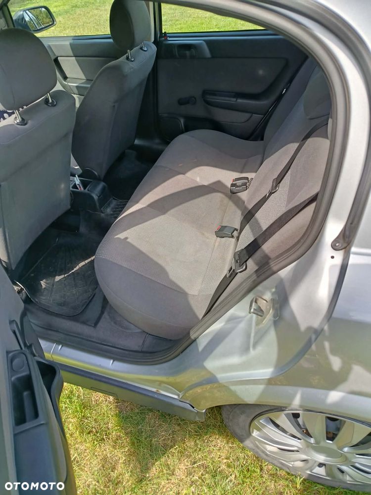 Opel Astra 1.4 Essentia - 9