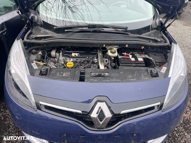Dezmembrez Renault Megane Scenic 3 an 2013 2.0 16cp Euro 5 - 3