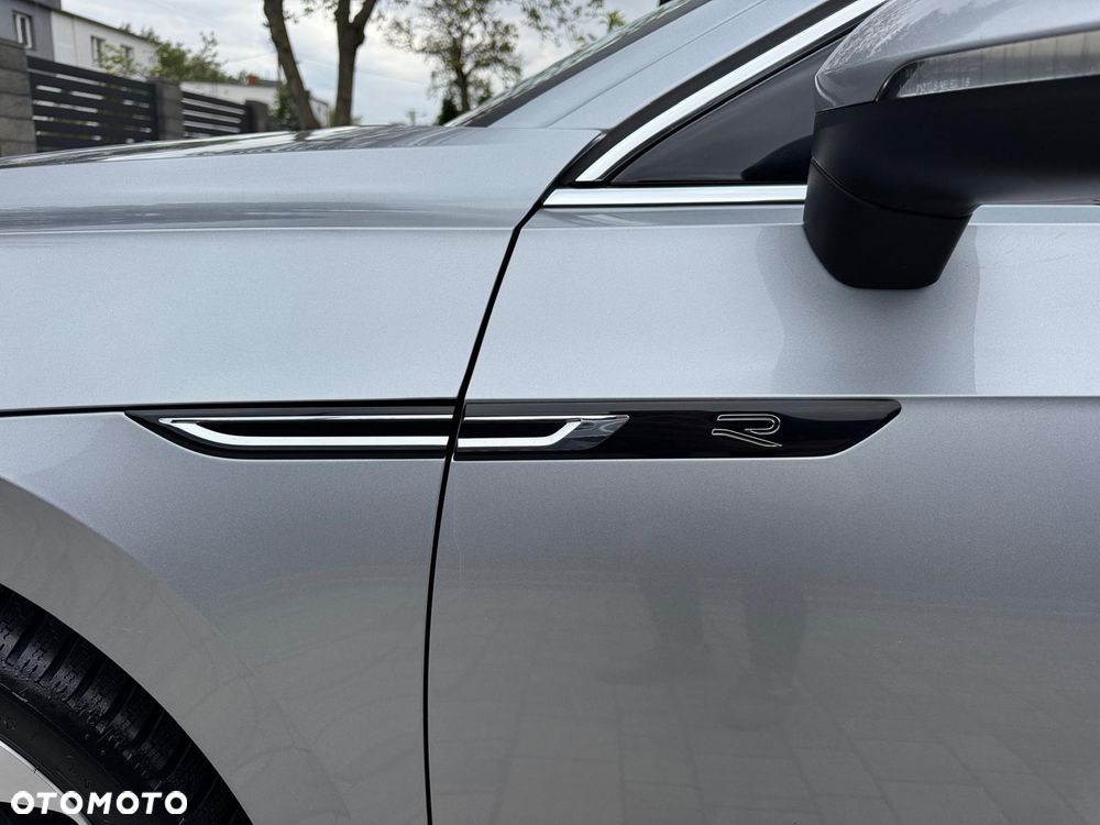 Volkswagen Arteon 2.0 TDI R-Line DSG - 2