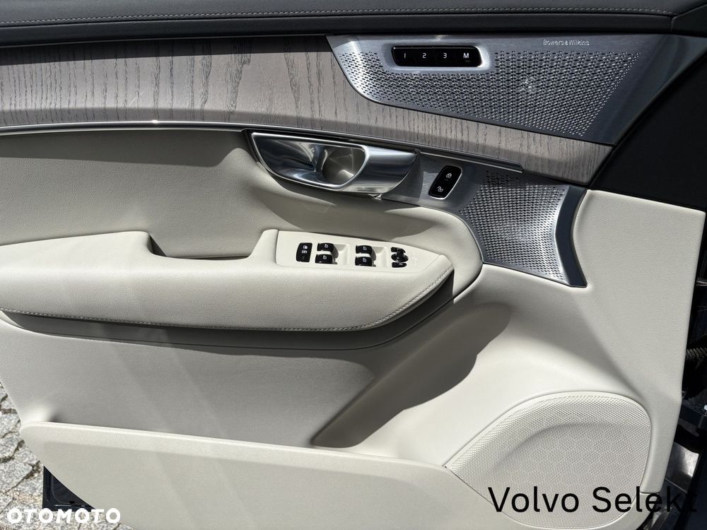 Volvo XC 90 - 21