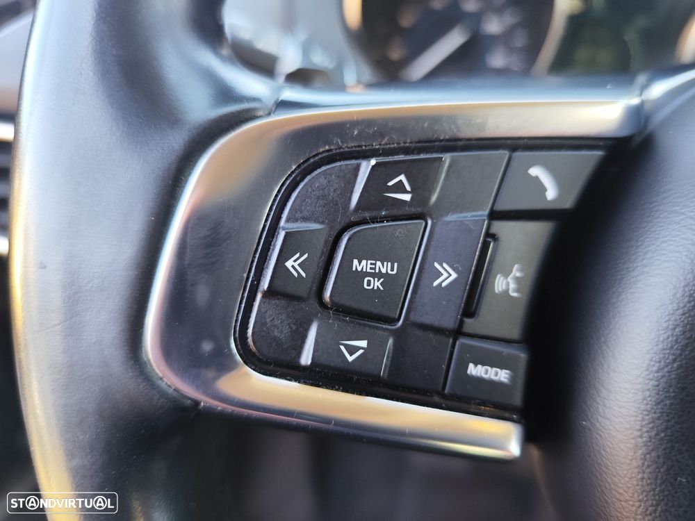 Jaguar F-Pace 2.0 i4D R-Sport AWD Aut. - 12