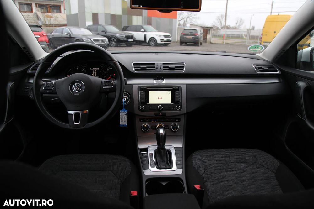 Volkswagen Passat - 3