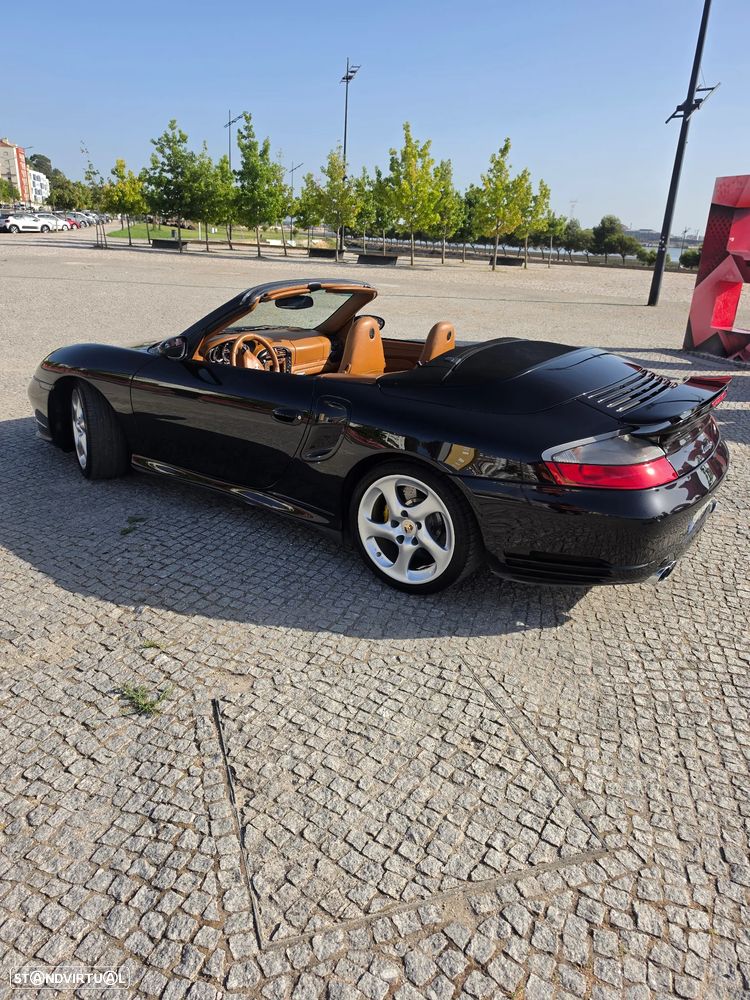 Porsche 911 Série F - 25