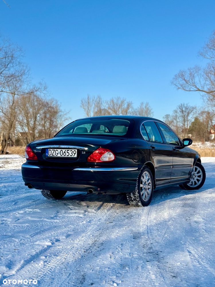 Jaguar X-Type - 4