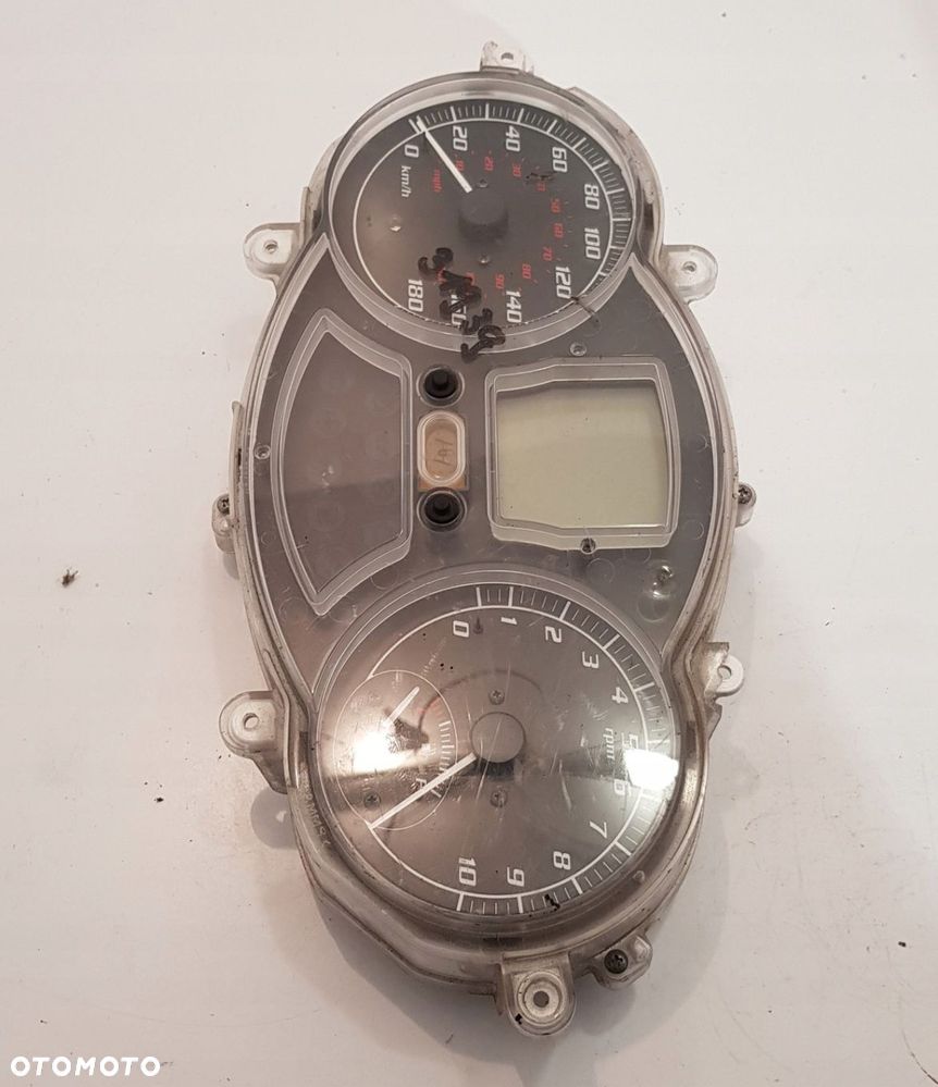 PIAGGIO MP3 125 LICZNIK PRĘDKOŚCIOMIERZ - 4